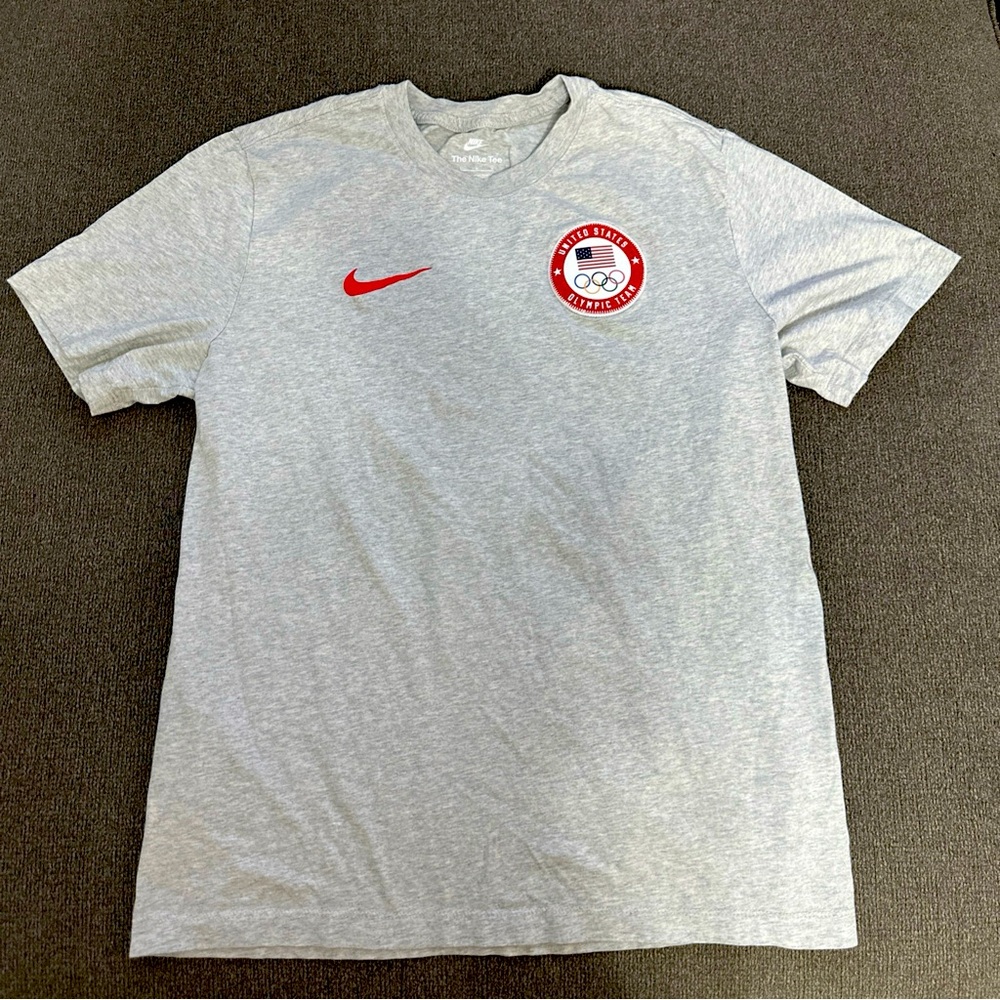 Nike Team USA 2022 Winter Olympics T-Shirt Size Large Grey